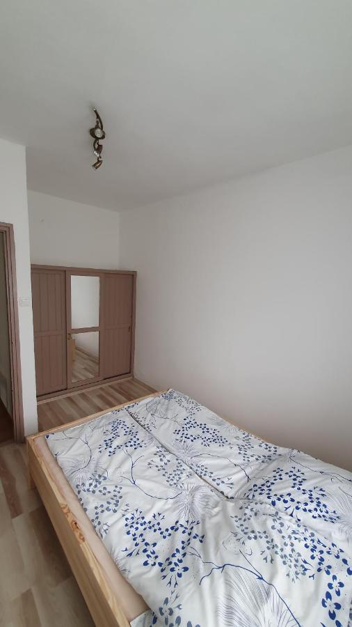 Aron Apartman Bytom Extérieur photo